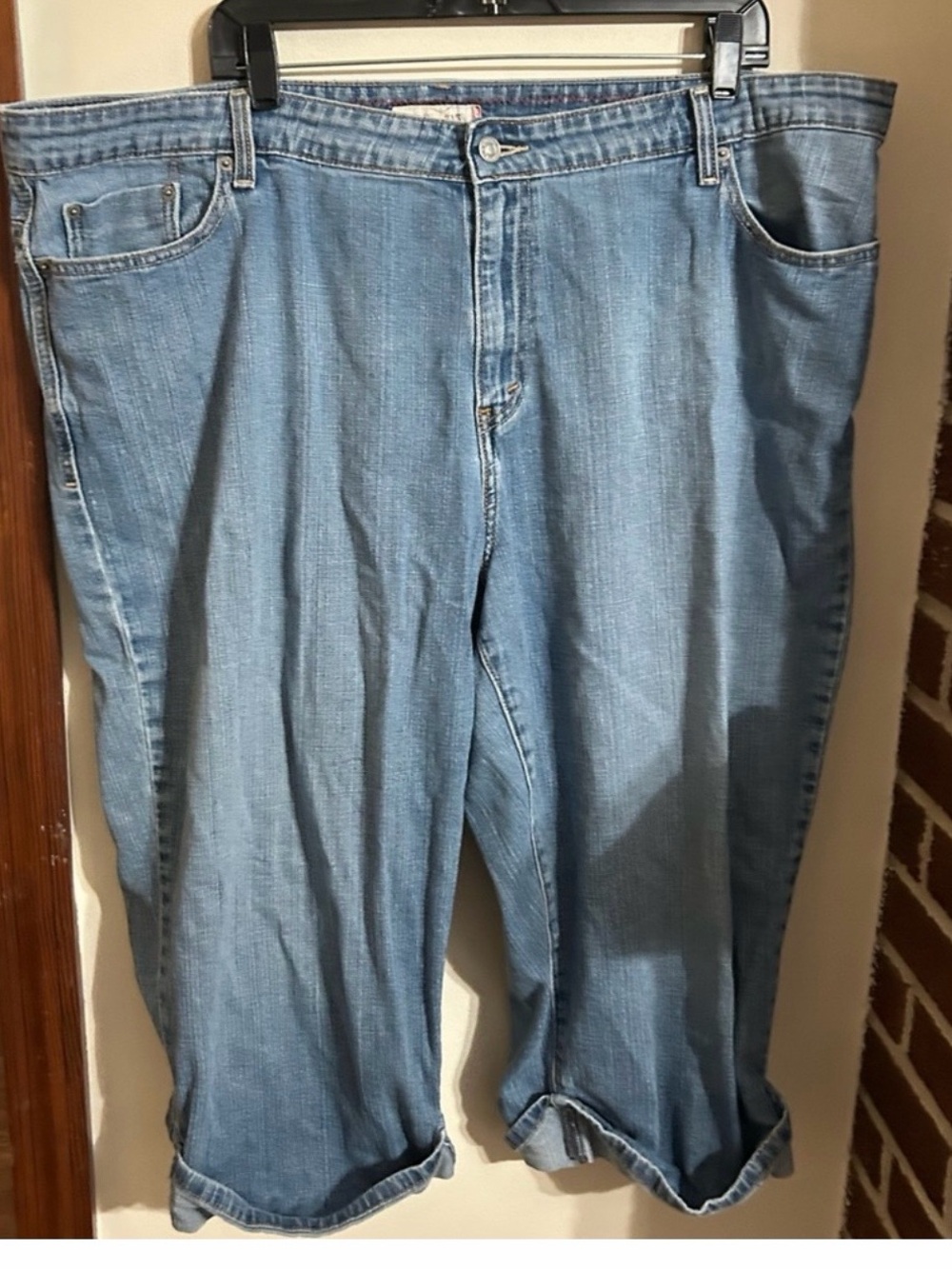 Levi's Light Blue Relaxed Fit Capri Jeans